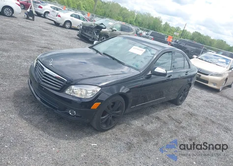 2009 Mercedes-Benz C 300 Luxury 4Matic/Sport 4Matic from USA, damaged, VIN WDDGF81X39F225925